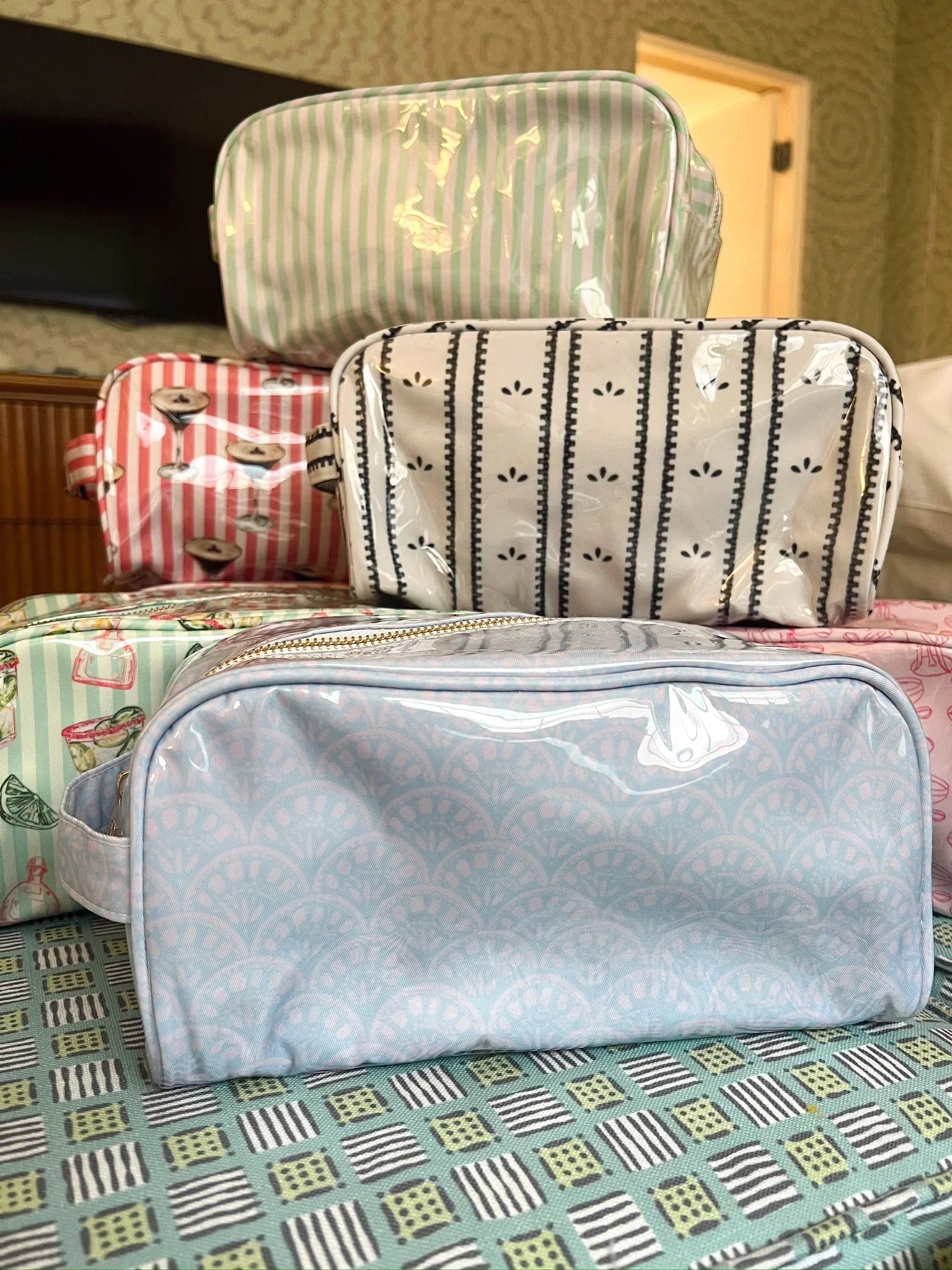 KenzKustomz Clear Coat Toiletry Dopp Kit
