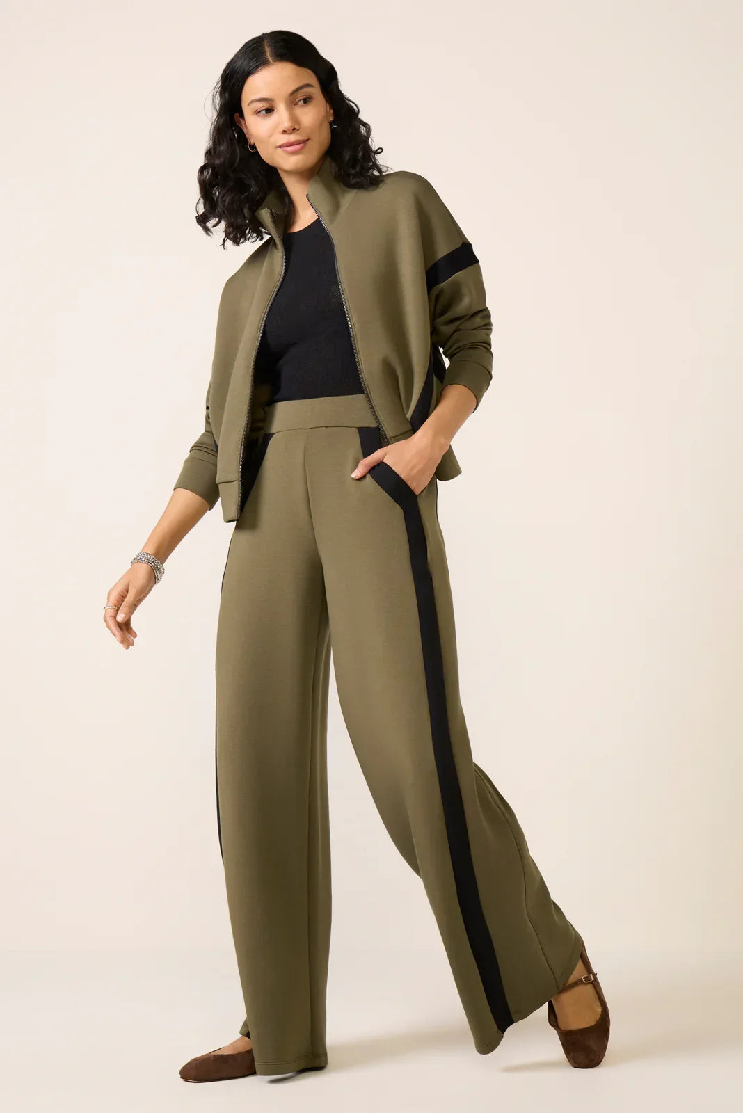 AirEssentials Striped Track Pant